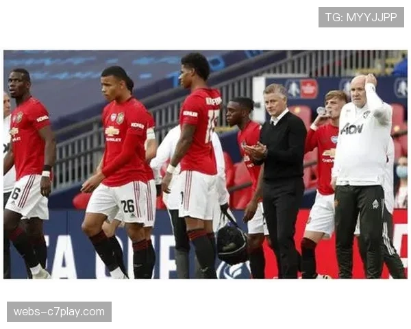 战术板:国米如何用三中卫体系限制住阿森纳的边路进攻 战术板:国米如何用三中卫体系限制住阿森纳的边路进攻